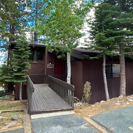 Mammoth Estates 3 Bdrm Condos - Walking Distance To The Village Gondola Station